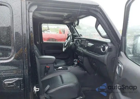 2021 Jeep Wrangler Unlimited Sahara Altitude 4X4 z USA, uszkodzony, nr VIN 1C4HJXEN4MW740909